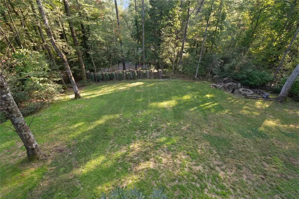 18 Horsepasture River Court Sapphire NC 28774