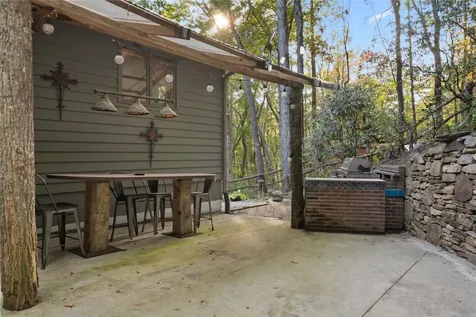 18 Horsepasture River Court Sapphire NC 28774