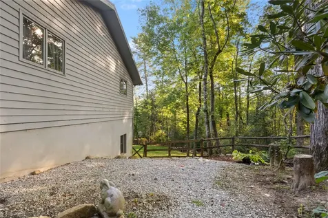 18 Horsepasture River Court Sapphire NC 28774