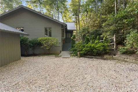 18 Horsepasture River Court Sapphire NC 28774