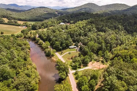 4092 Rose Creek Road Franklin NC 28734