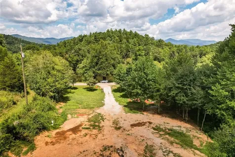 4092 Rose Creek Road Franklin NC 28734