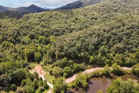 4092 Rose Creek Road Franklin NC 28734