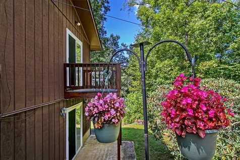 88 Hosta Lane Brevard NC 28712