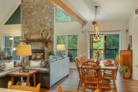 892 Buckberry Sapphire NC 28774