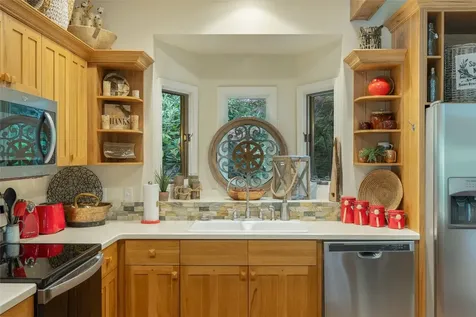 892 Buckberry Sapphire NC 28774