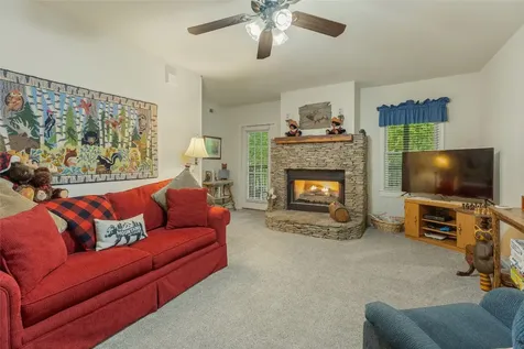 892 Buckberry Sapphire NC 28774