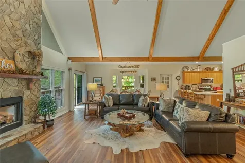 892 Buckberry Sapphire NC 28774