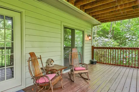 892 Buckberry Sapphire NC 28774