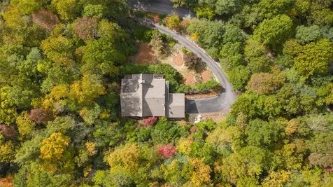 892 Buckberry Sapphire NC 28774