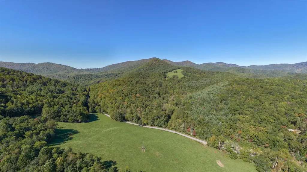 2787 Charleys Creek Road Tuckasegee NC 28783