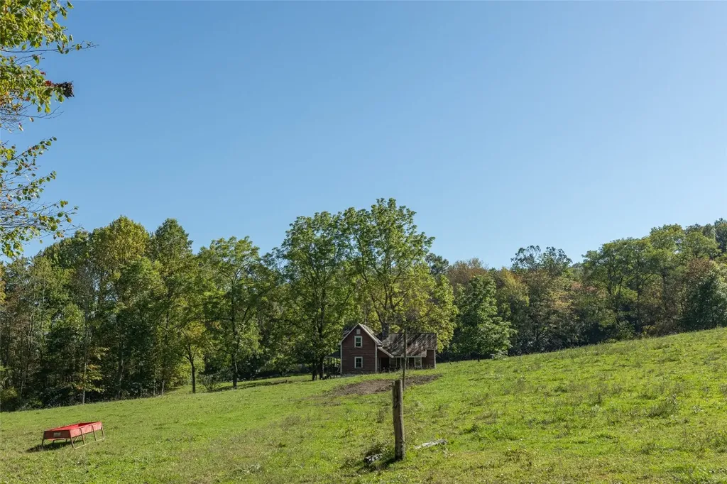 2787 Charleys Creek Road Tuckasegee NC 28783