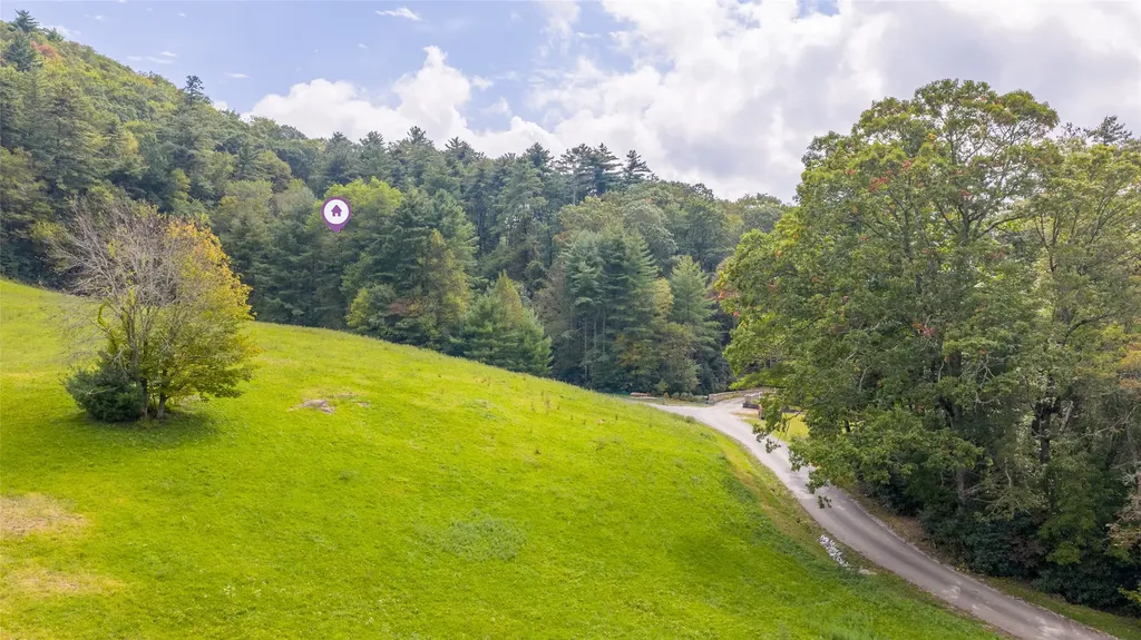 FE-3 Triple Farm Road Cashiers NC 28717