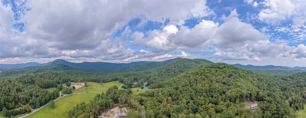 FE-3 Triple Farm Road Cashiers NC 28717