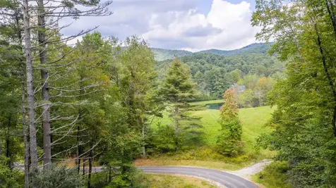 FE-3 Triple Farm Road Cashiers NC 28717