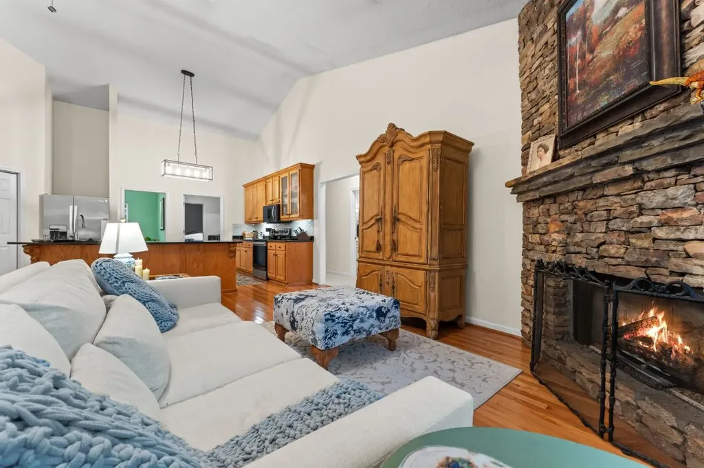 217 Crestwood Road Cashiers NC 28717