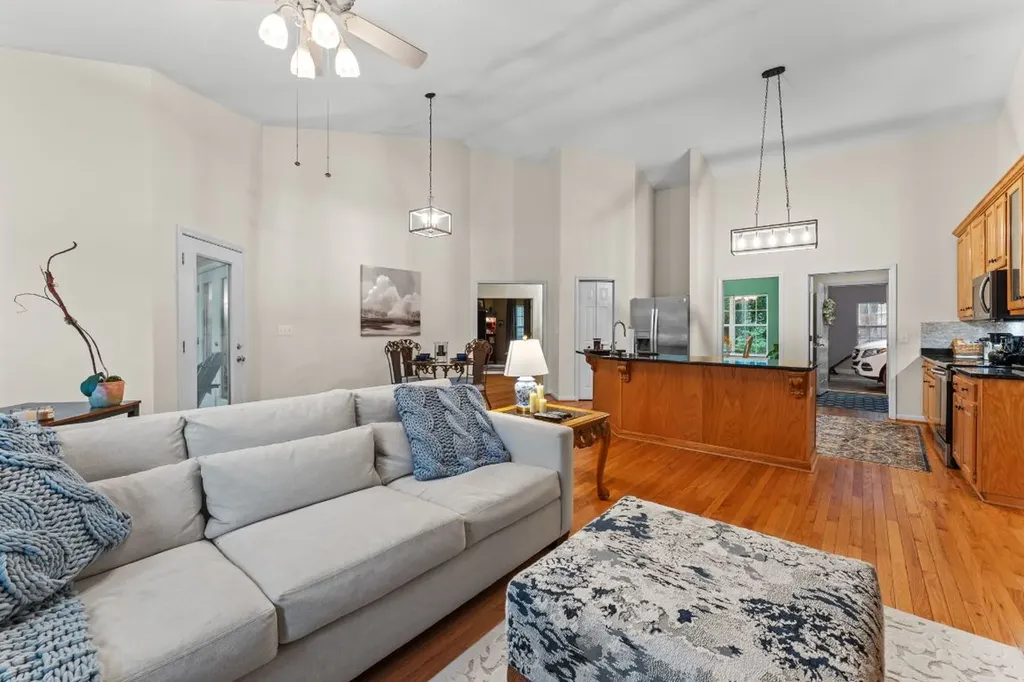 217 Crestwood Road Cashiers NC 28717