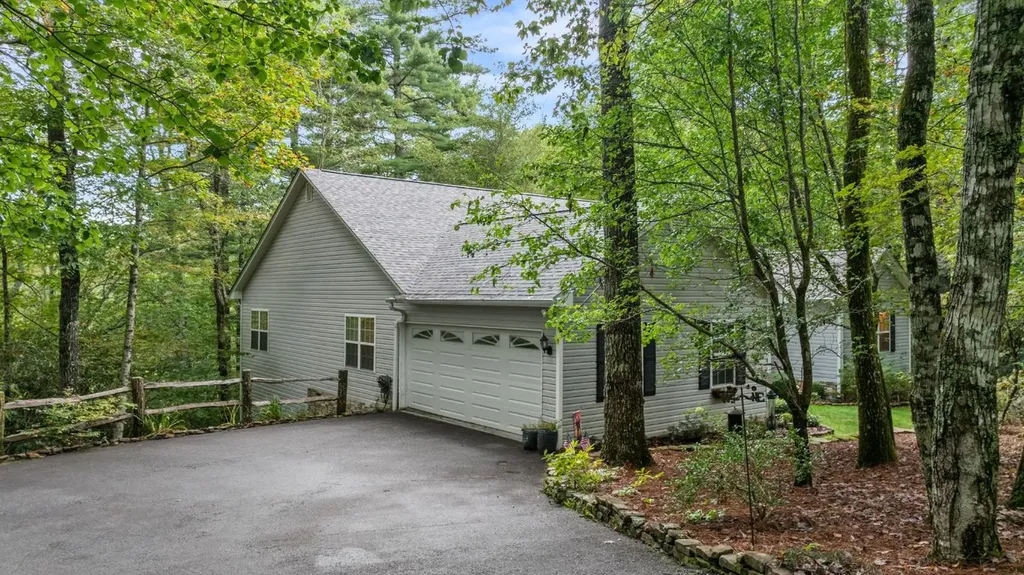 217 Crestwood Road Cashiers NC 28717