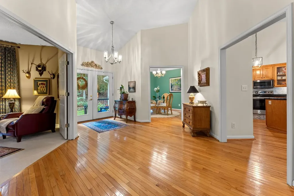 217 Crestwood Road Cashiers NC 28717