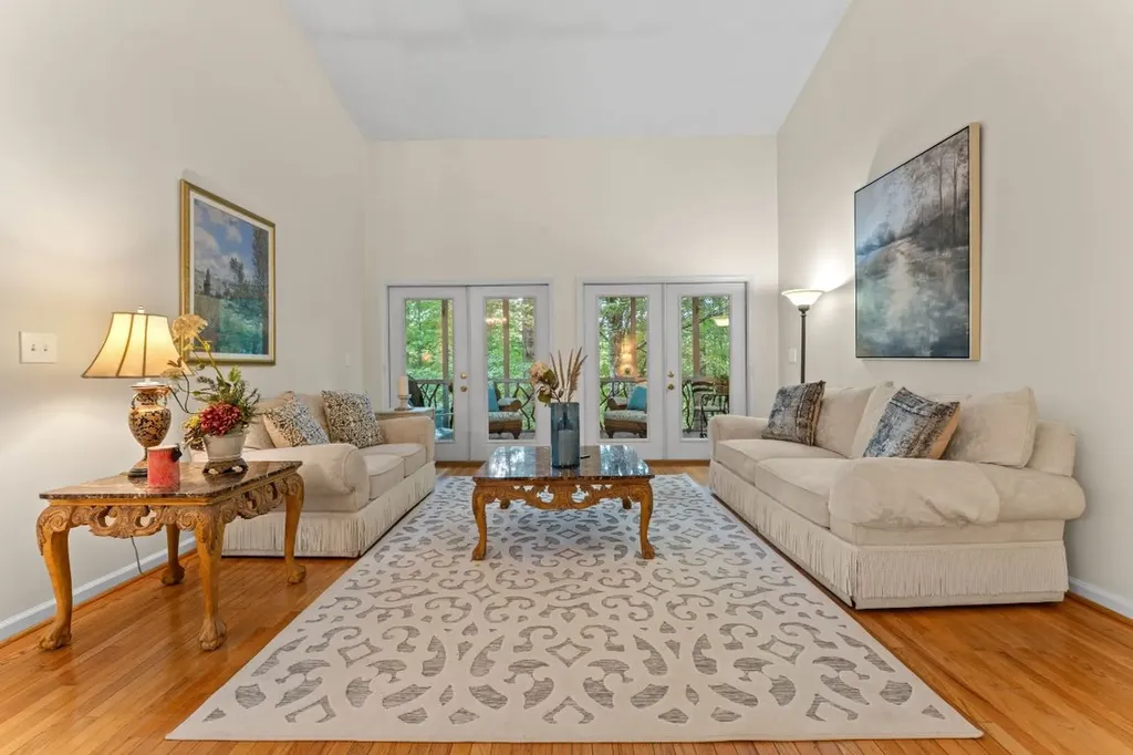 217 Crestwood Road Cashiers NC 28717