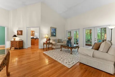 217 Crestwood Road Cashiers NC 28717