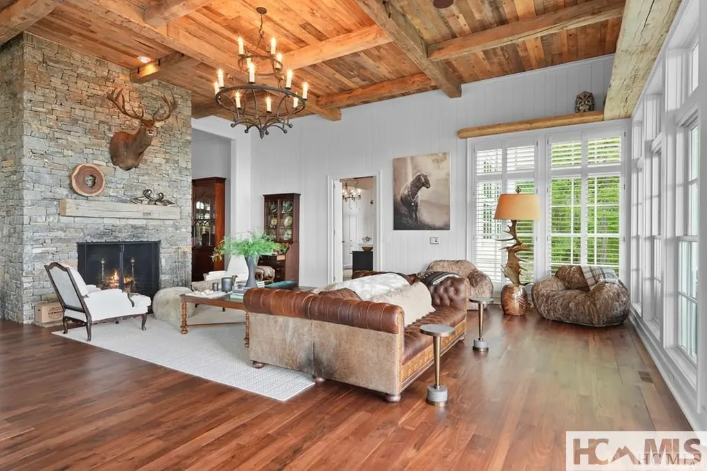 2808 Big Sheepcliff Road Cashiers NC 28717