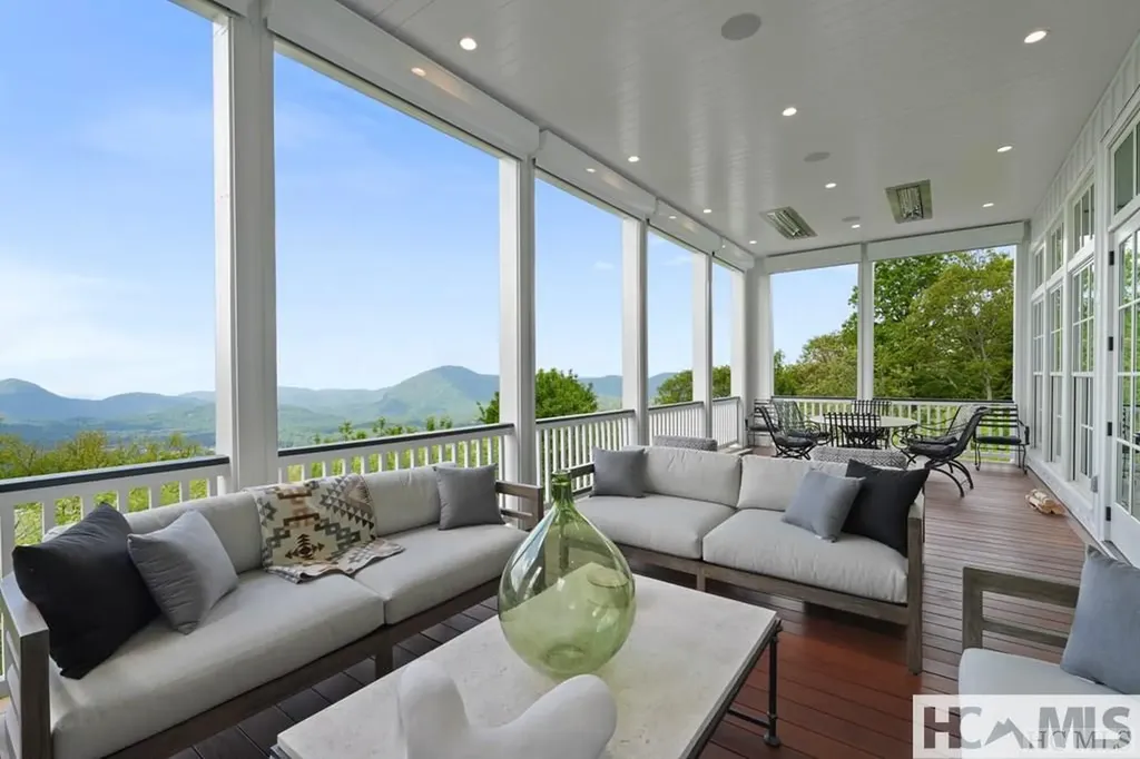 2808 Big Sheepcliff Road Cashiers NC 28717