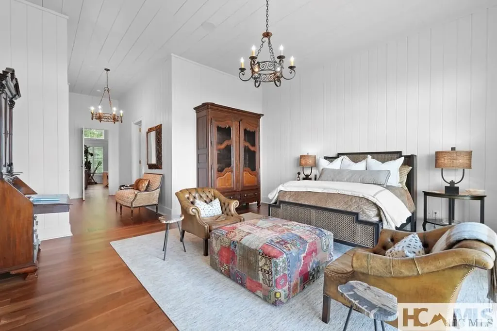 2808 Big Sheepcliff Road Cashiers NC 28717