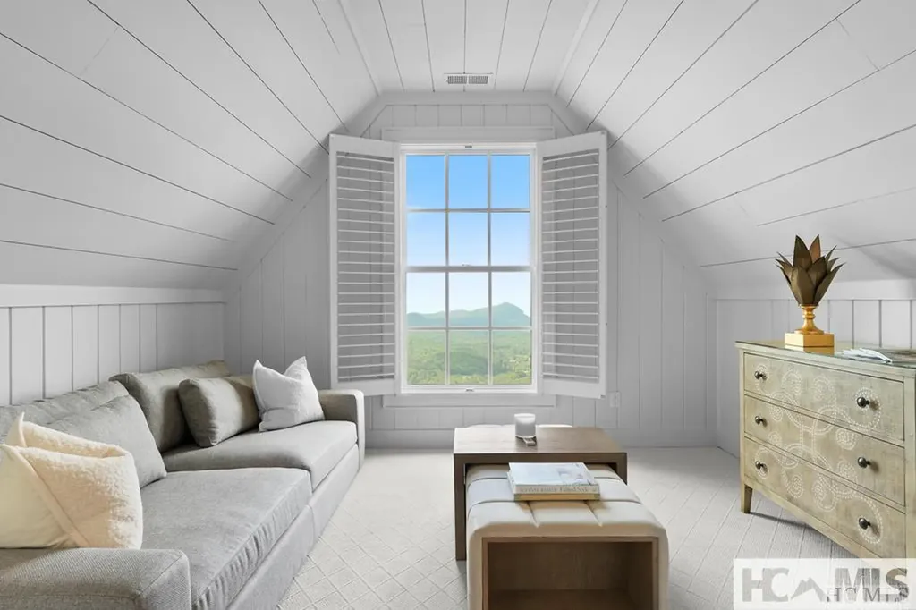 2808 Big Sheepcliff Road Cashiers NC 28717