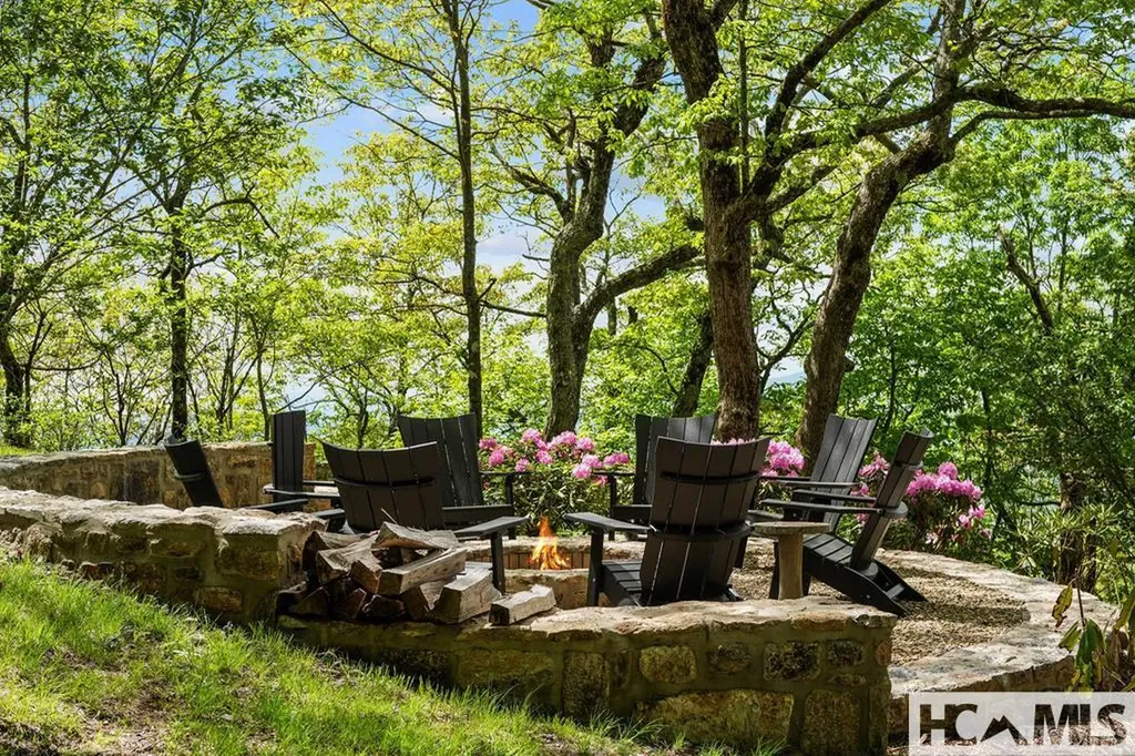 2808 Big Sheepcliff Road Cashiers NC 28717