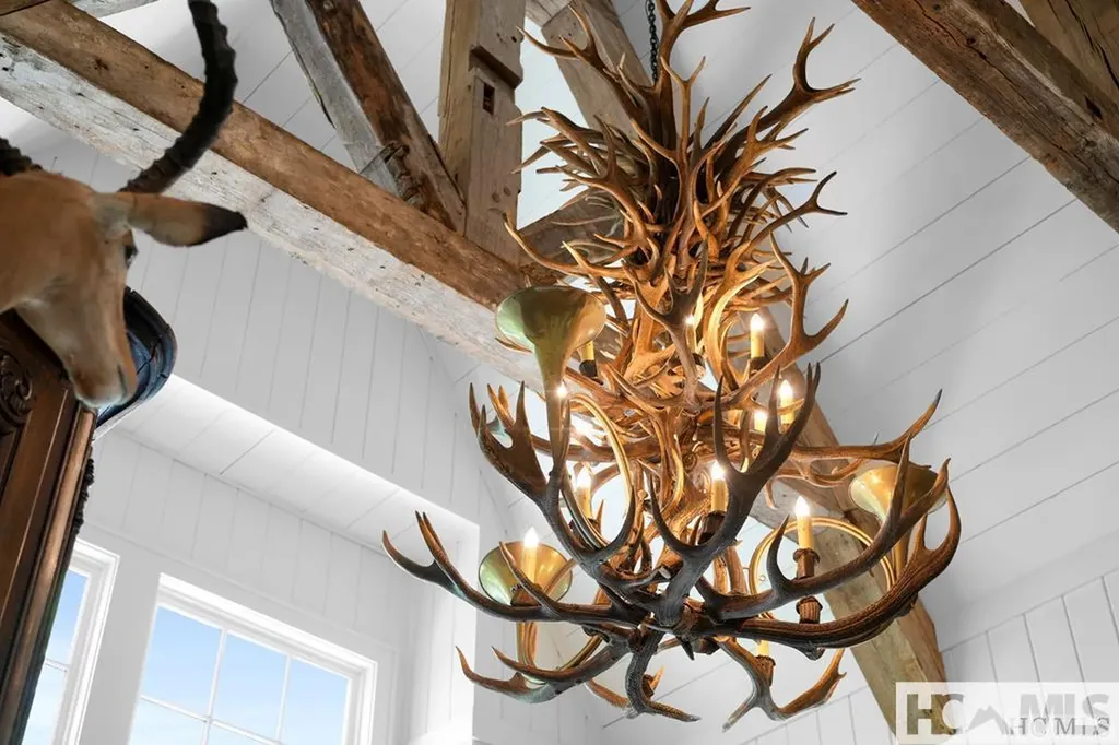 2808 Big Sheepcliff Road Cashiers NC 28717