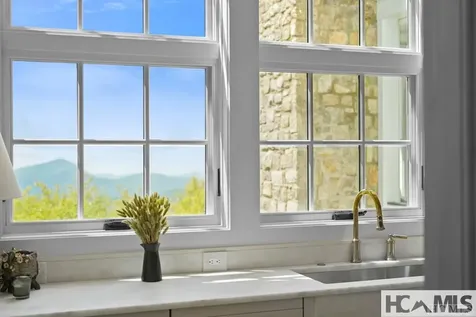 2808 Big Sheepcliff Road Cashiers NC 28717