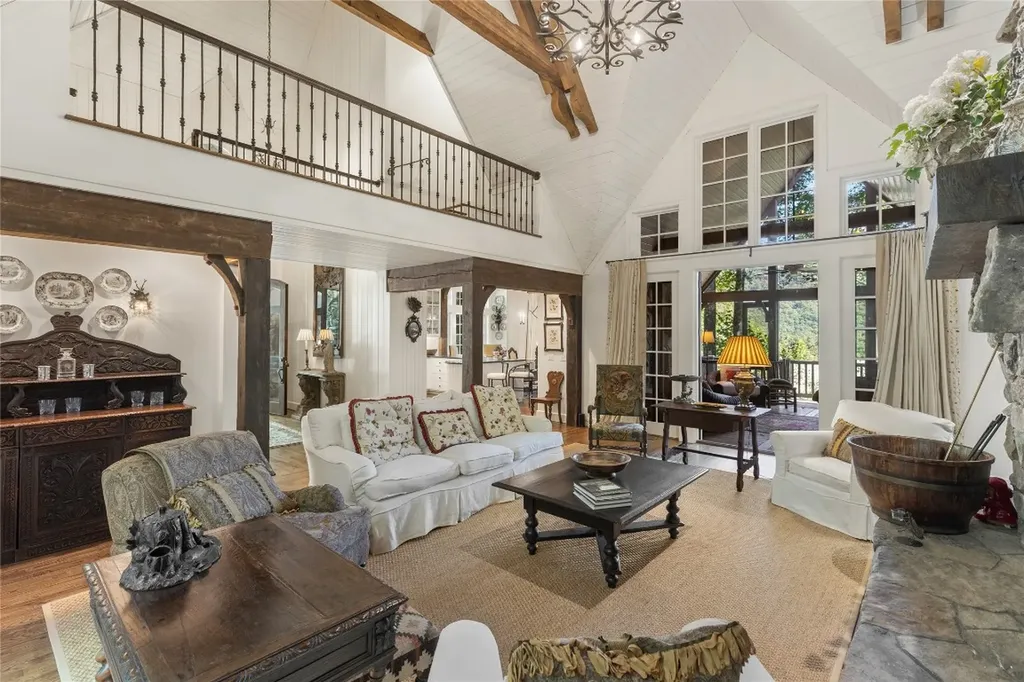 951 Cherokee Trace Cashiers NC 28717