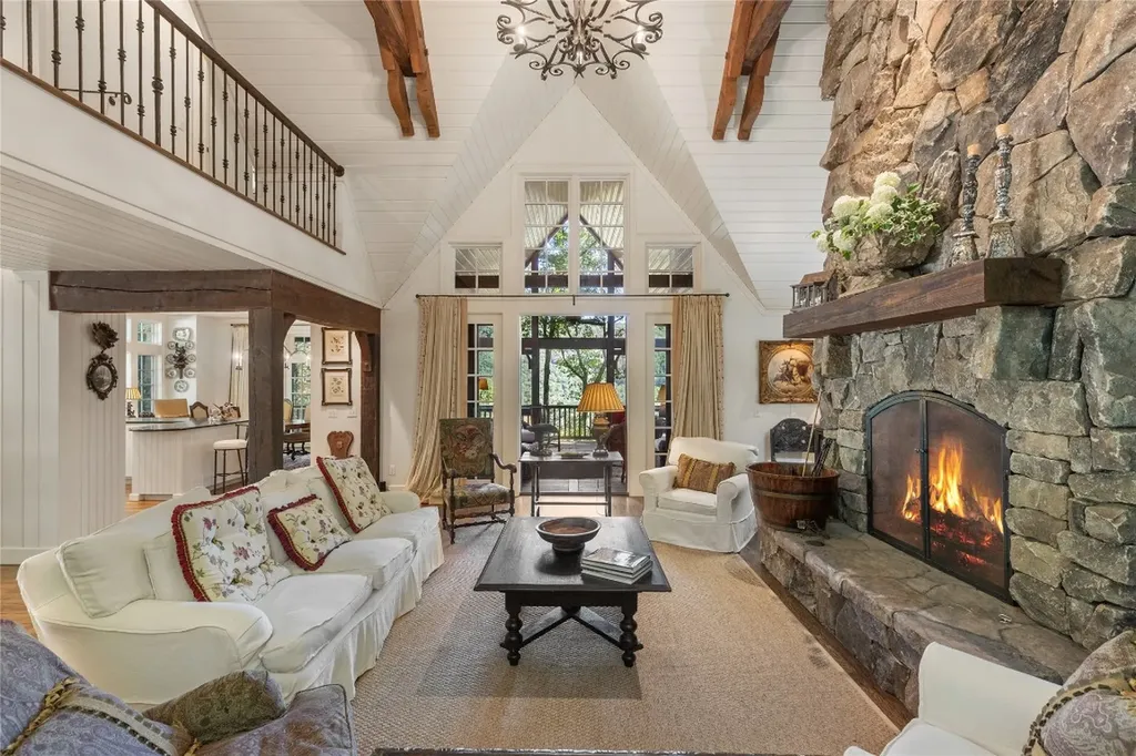 951 Cherokee Trace Cashiers NC 28717