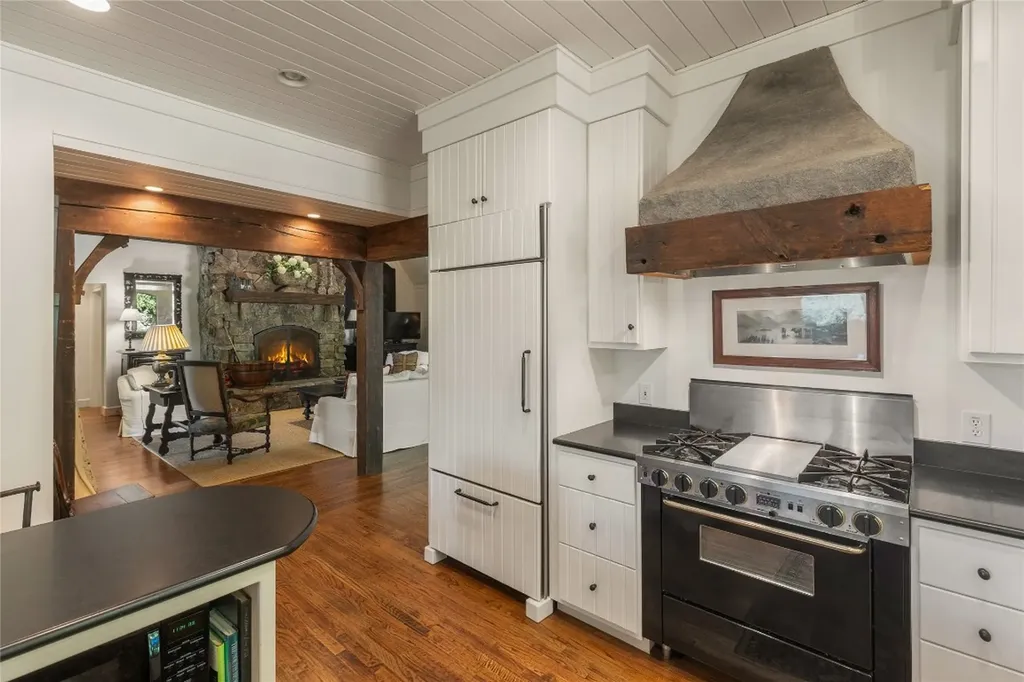 951 Cherokee Trace Cashiers NC 28717