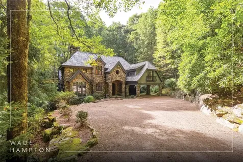 951 Cherokee Trace Cashiers NC 28717