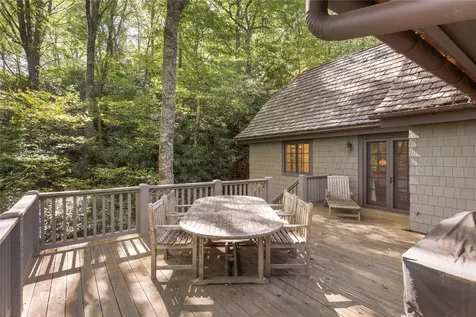 951 Cherokee Trace Cashiers NC 28717