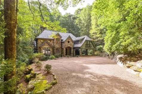 951 Cherokee Trace Cashiers NC 28717