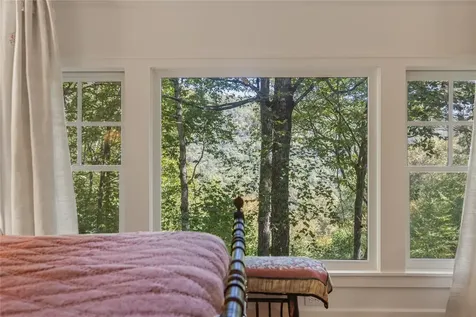 951 Cherokee Trace Cashiers NC 28717