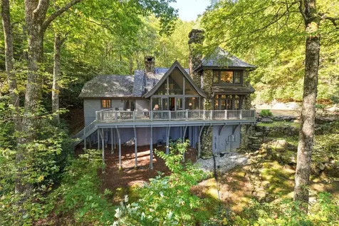 951 Cherokee Trace Cashiers NC 28717