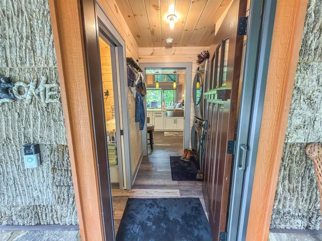 111 Wildflower Road Scaly Mountain NC 28775