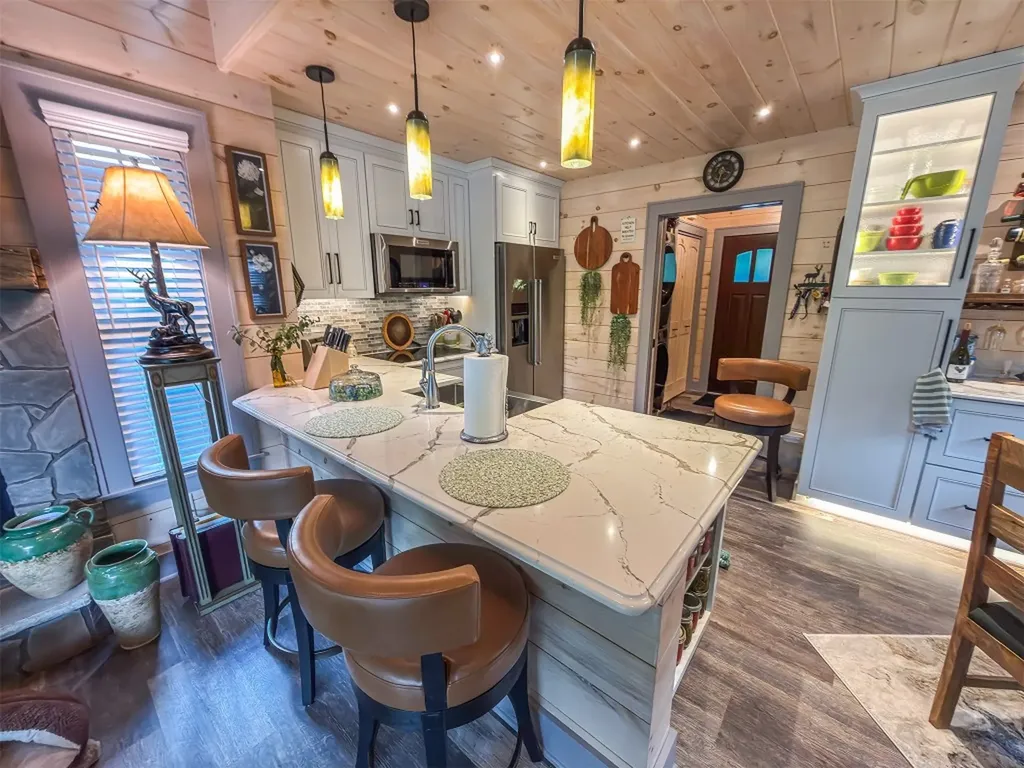 111 Wildflower Road Scaly Mountain NC 28775