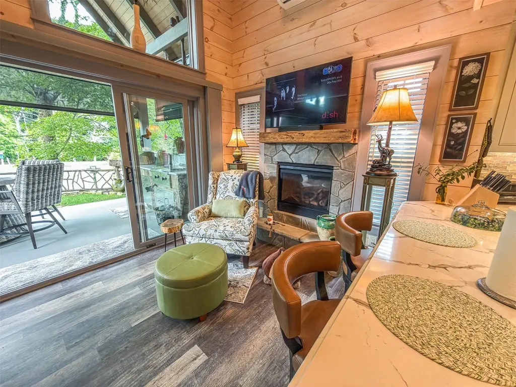 111 Wildflower Road Scaly Mountain NC 28775