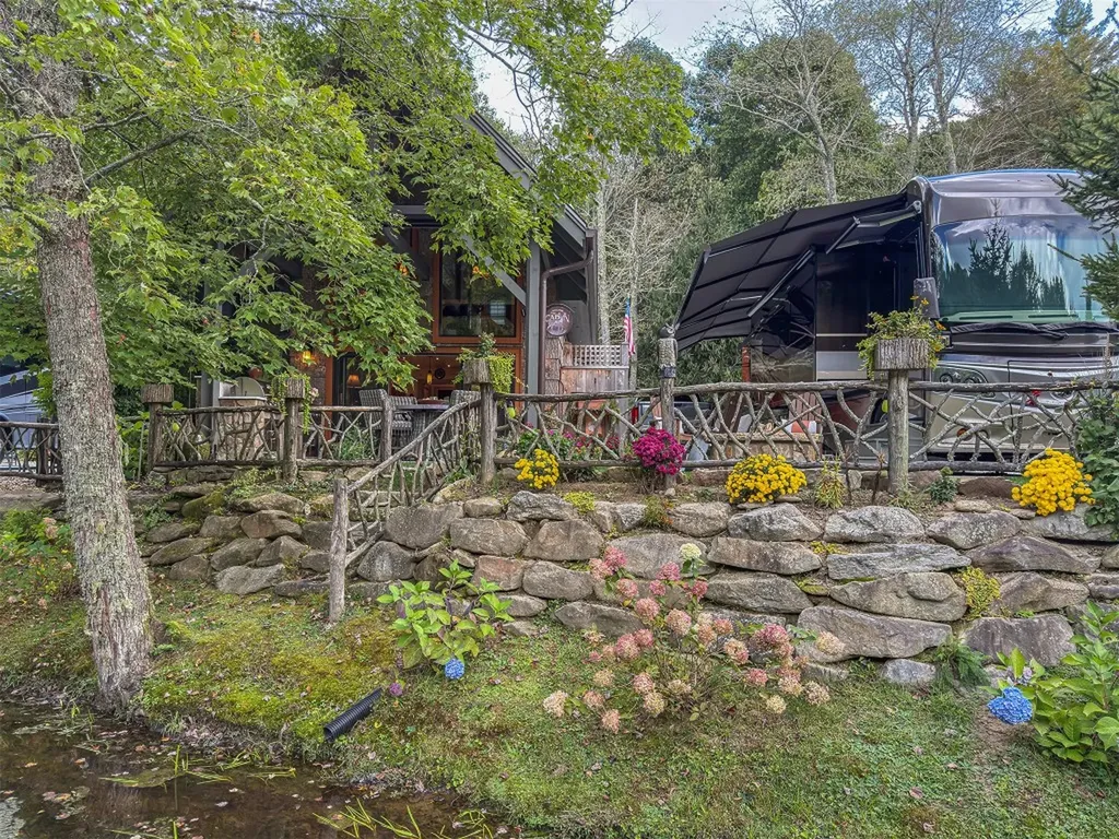 111 Wildflower Road Scaly Mountain NC 28775