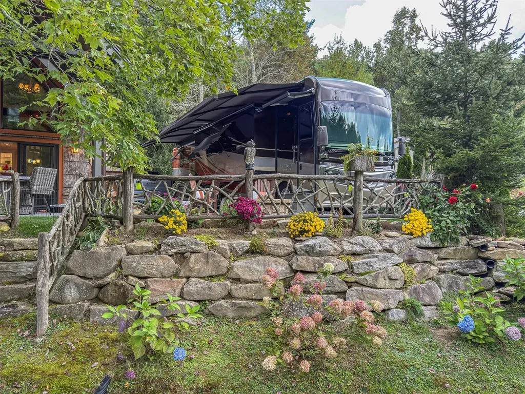 111 Wildflower Road Scaly Mountain NC 28775