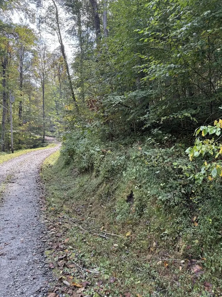 33 Vistawilla Drive Glenville NC 28736