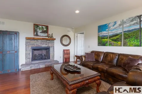 129 Skyline Park Drive Franklin NC 28734