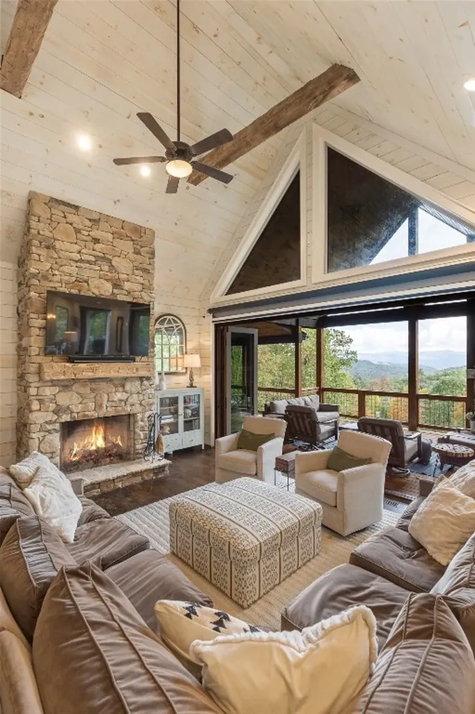 114 Settler's Rest Road Glenville NC 28736