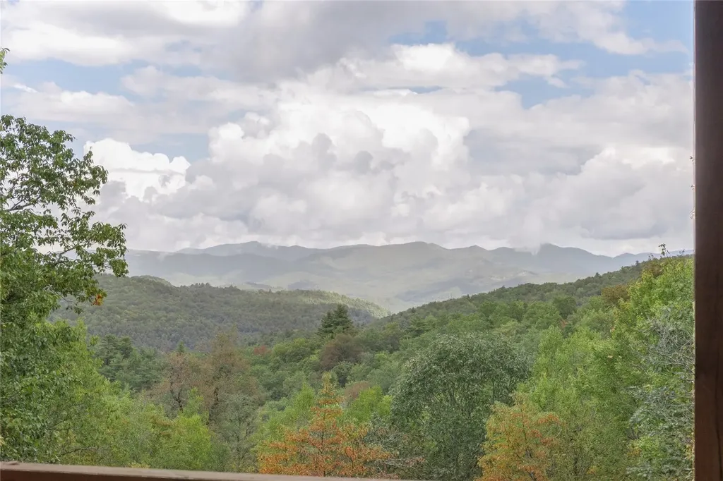 114 Settler's Rest Road Glenville NC 28736