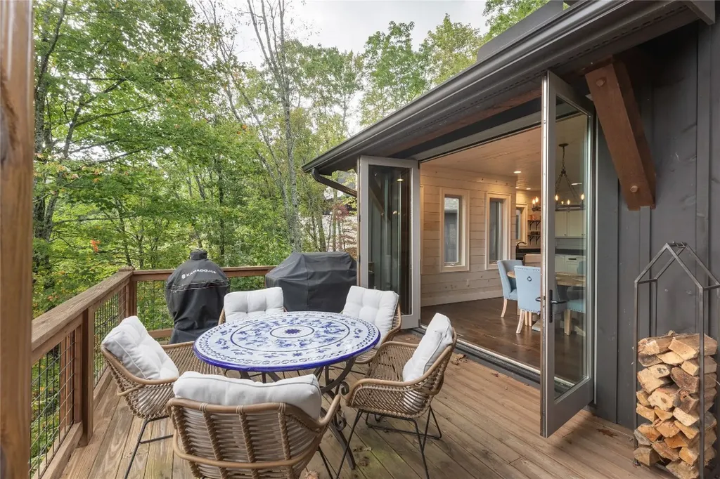 114 Settler's Rest Road Glenville NC 28736